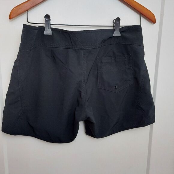 VOLCOM Shorts Size 7 - Picture 2 of 4